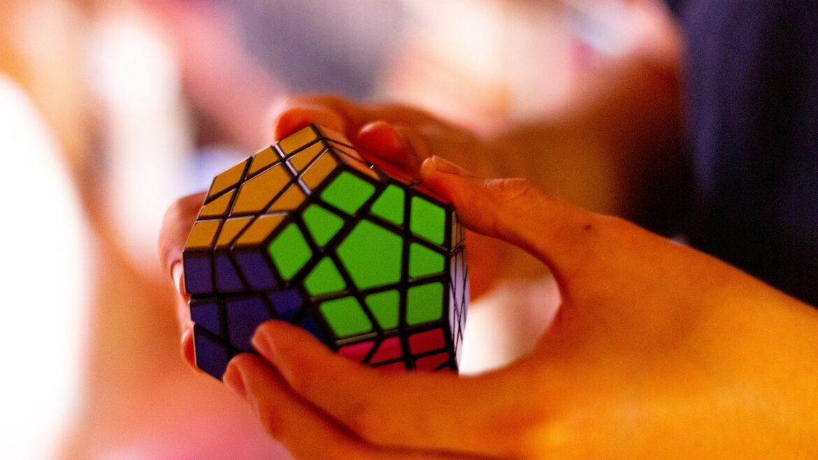 Der 17×17 Rubik’s Cube – Ein Meisterwerk der Geduld und Logik